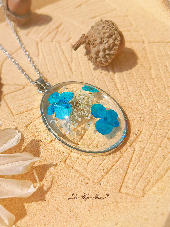 Resin Pendant Necklace With  Blue Hydrangea Dried Flowers