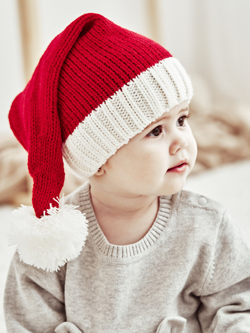 Chapéu de malha para mãe e bebê com bola de pêlo de Natal
