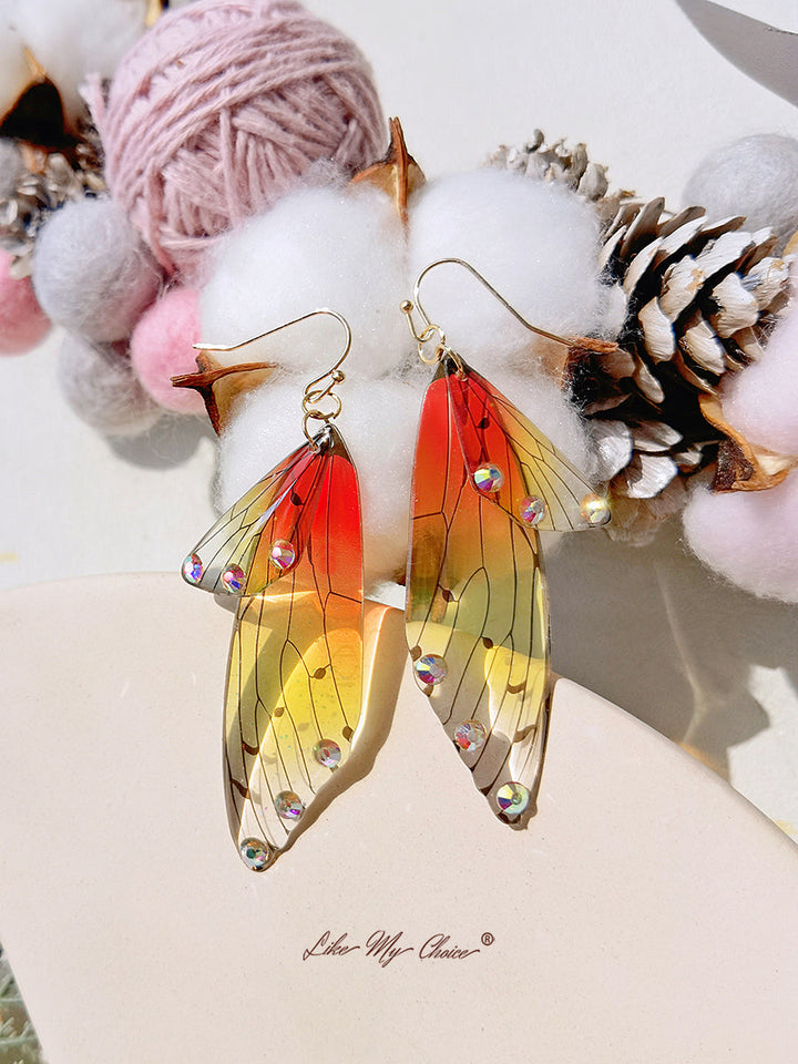 Boucle d'oreille en diamant en cristal faite à la main avec aile de papillon