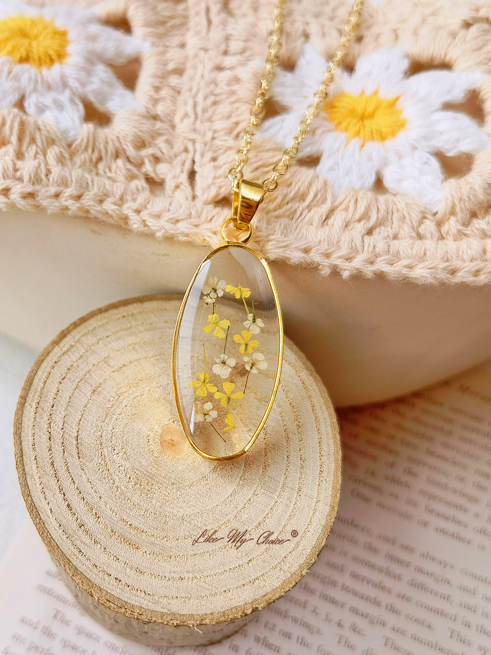 Mini Tulip Golden Oval Pendant  Natural Resin Necklace