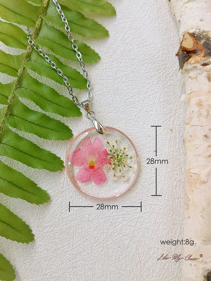 Květinový náhrdelník z narcisové pryskyřice