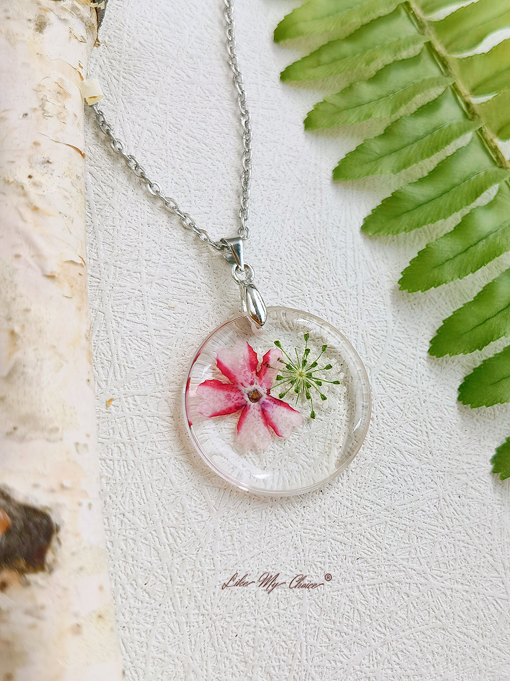 Queen Anne Lace Pink Mallows Flower Botanical Pendant Circle Necklace