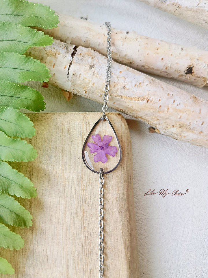 Nastavitelný náramek z ručně vyráběných sušených květin fialové hortenzie