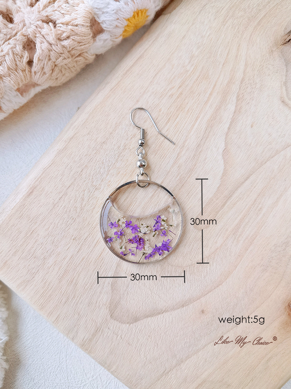 Round Atmospheric Dried Flower Resin Earrings