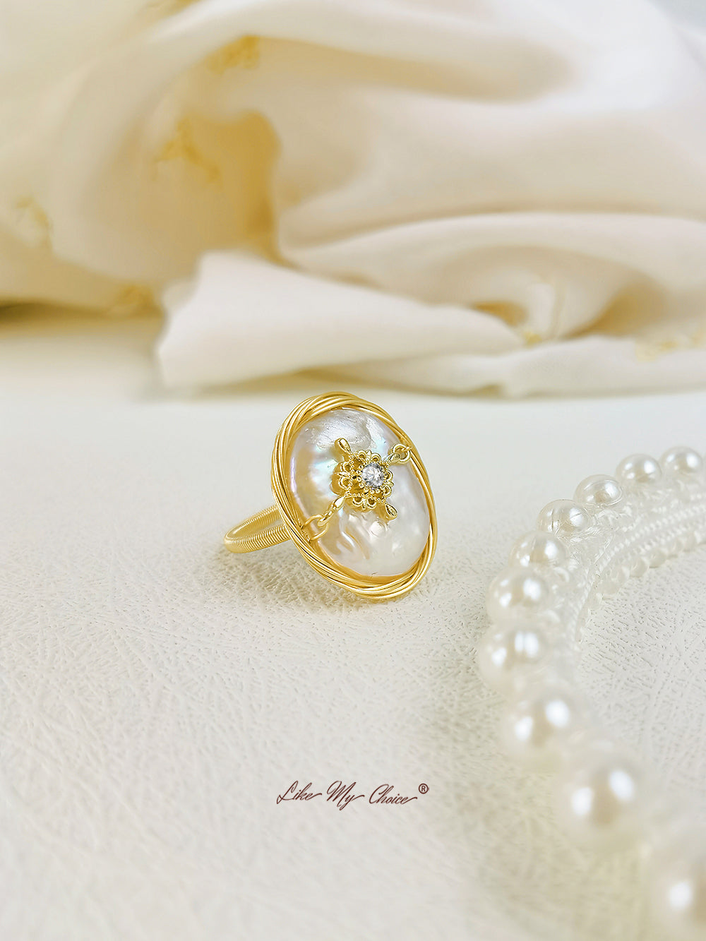 Pozlacený barokní perlový prsten