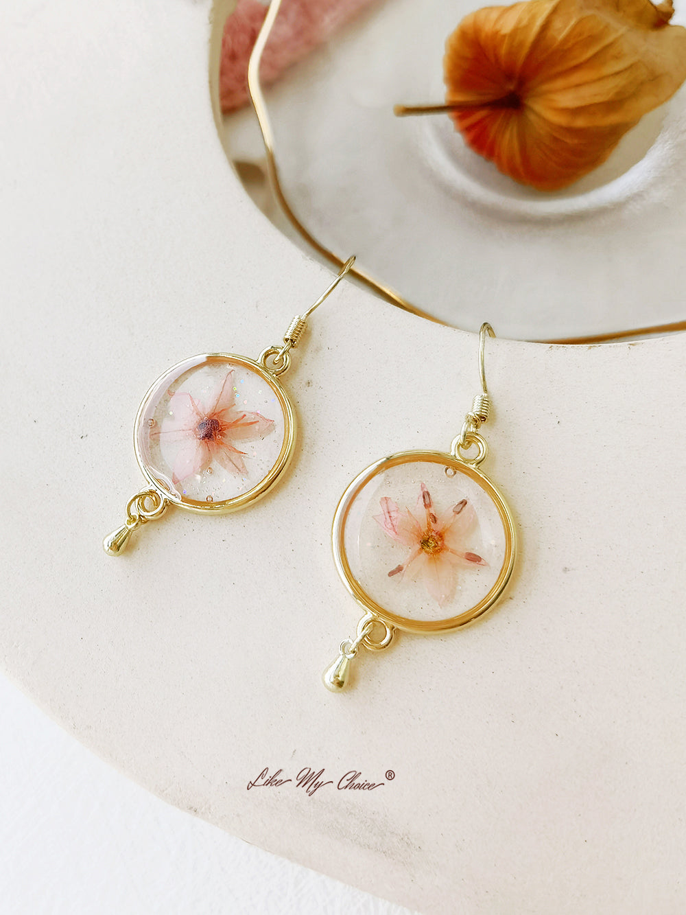Rosa elegante Quasten-Trockenblumen-Ohrringe