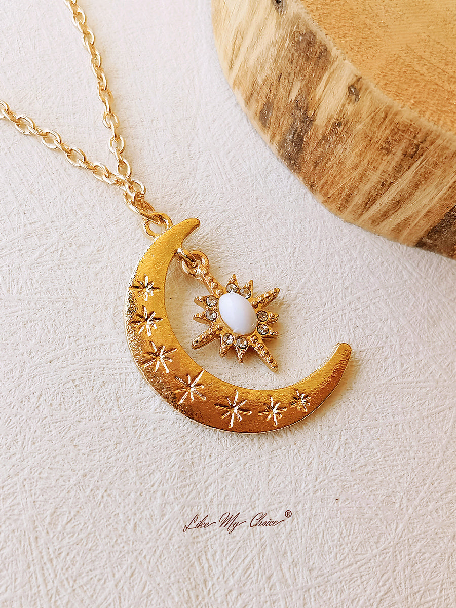 Böhmische Mond- und Stern-Opal-Halskette