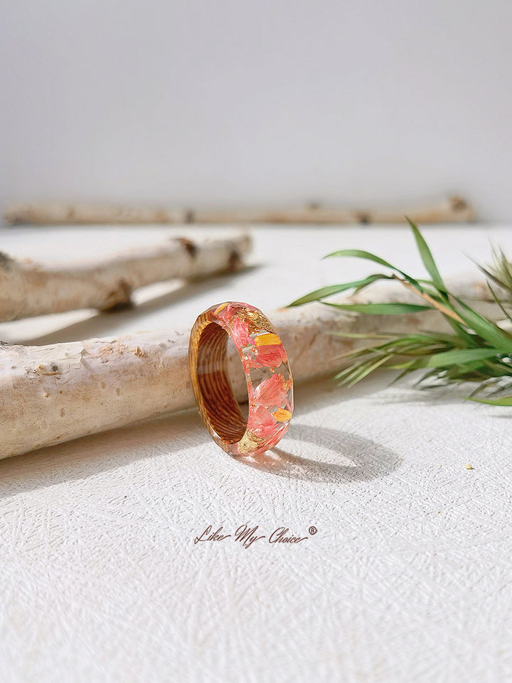 Handgemaakte gedroogde bloem ingelegde hars ring-goudfolie rood