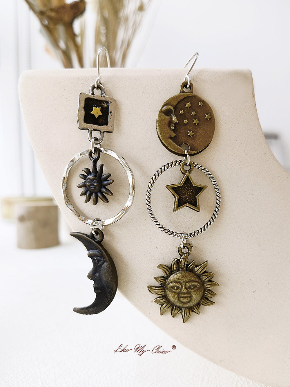 Orecchini Boho con pendente in bronzo a forma di mezzaluna e stella solare