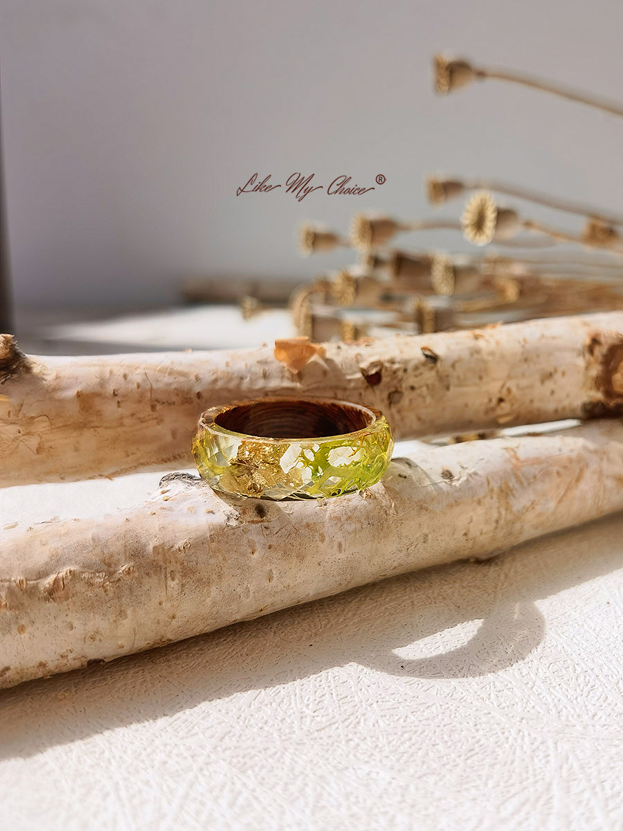 Handmade Dried Flower Inlaid Resin Ring-Gold Foil Seaweed