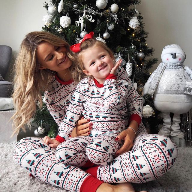 Χριστουγεννιάτικο κοστούμι γονέα-παιδιού με στρογγυλό γιακά