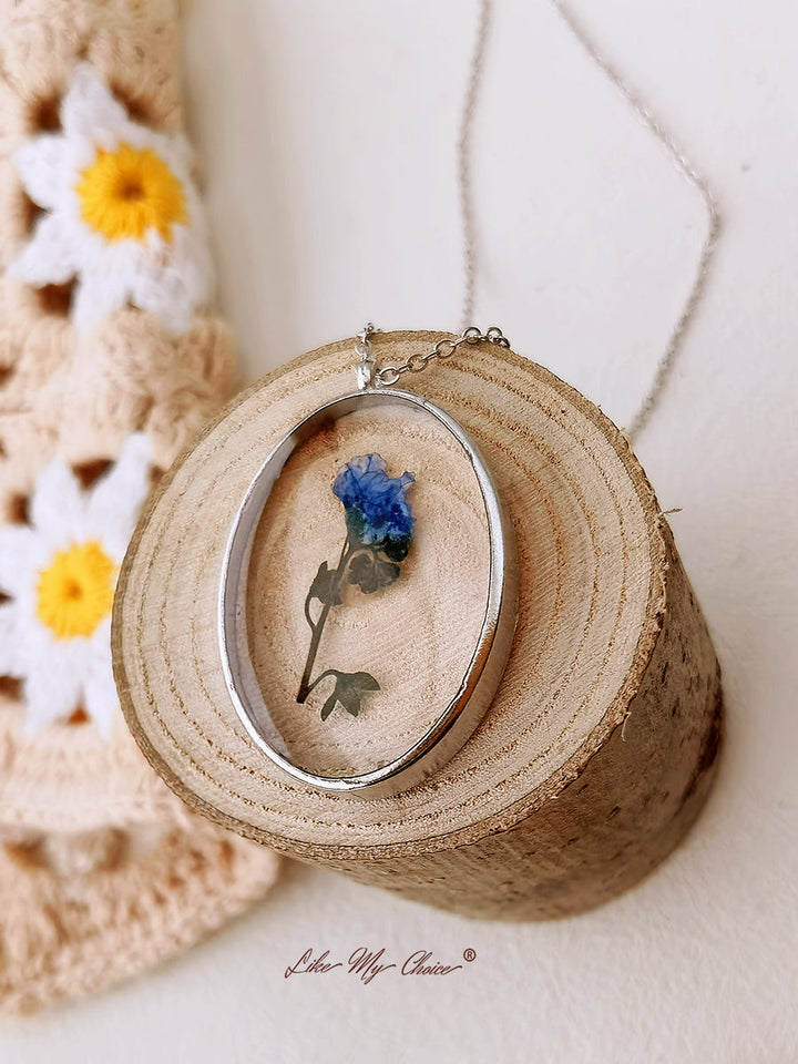 Halskette mit gepressten Blumen – Vergissmeinnicht-Blumen-Oval