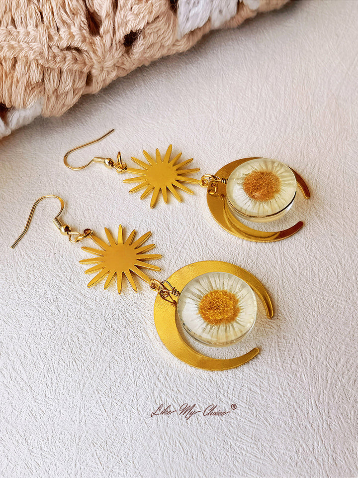 Pressed Flower Earrings - Sun Resin Daisy