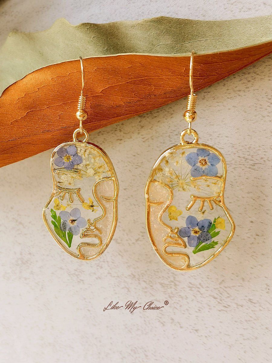 Alchemilla Dried Pressed Flower Earrings – Lenora Dame