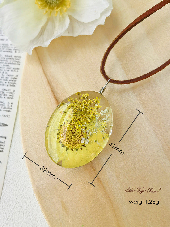 Dried Flower Necklace Double Sided Preserved Flower Daisy Pendant