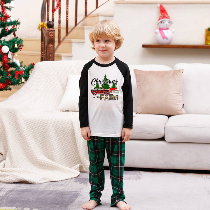 God jul Grønn pledd og svart pyjamassett