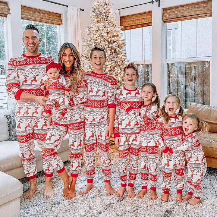 Set pigiama natalizio per famiglia con stampa di renne rosse e cuciture