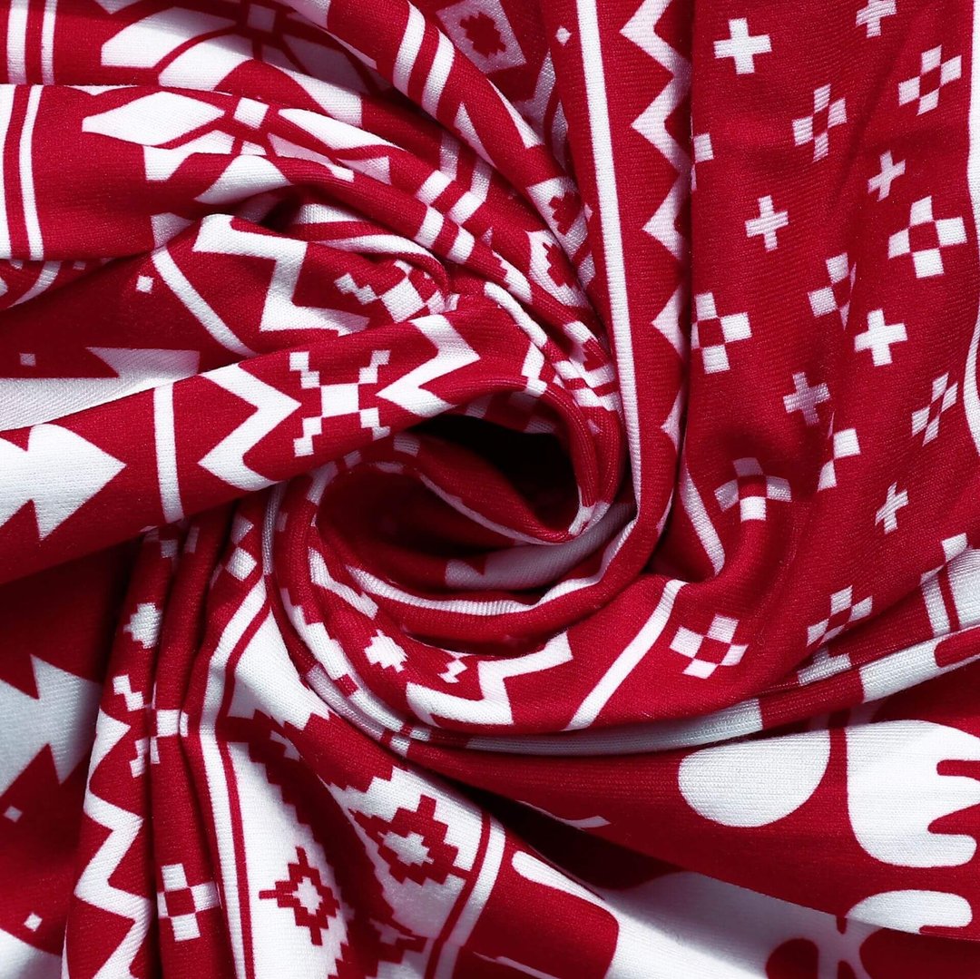 ערכות פיג'מות תואמות למשפחה עם הדפסי חג המולד באדום ולבן