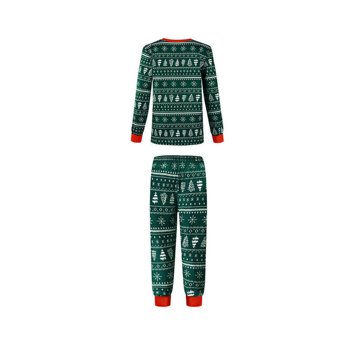 Bijpassende pyjamasets voor het hele gezin met groene kerstboompatronen