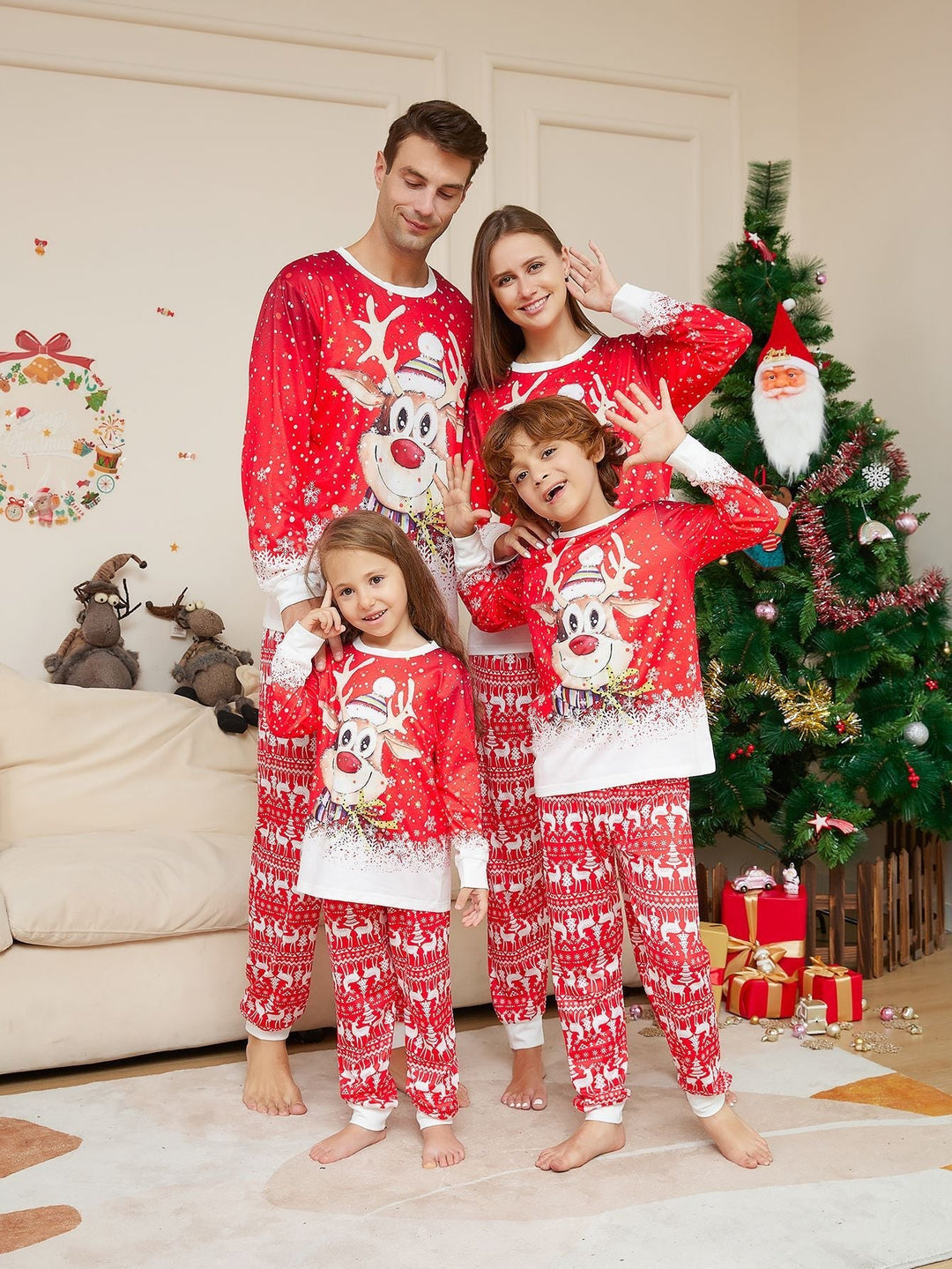 Snow Elk Fmalily Matching Pyjamas (med kæledyr)