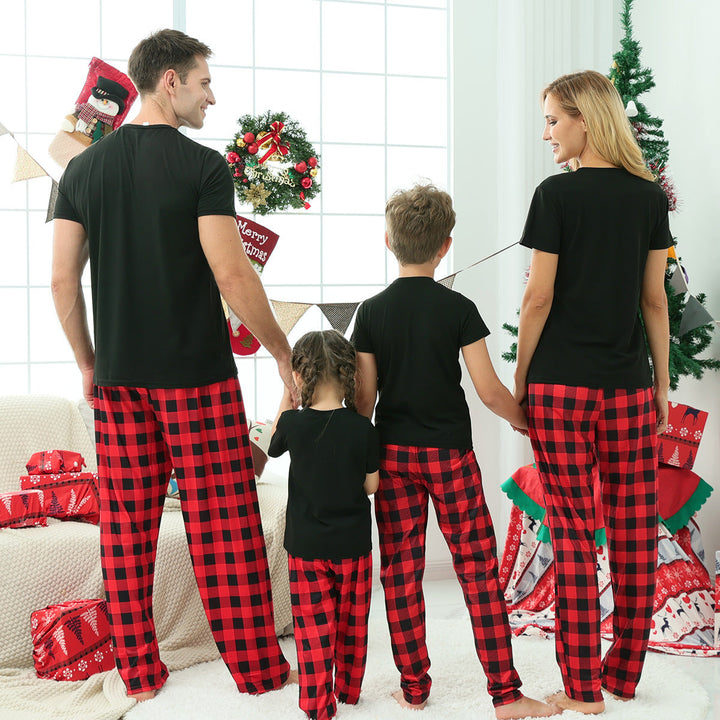 Rodzinny komplet piżam z krótkim rękawem w czerwoną kratę