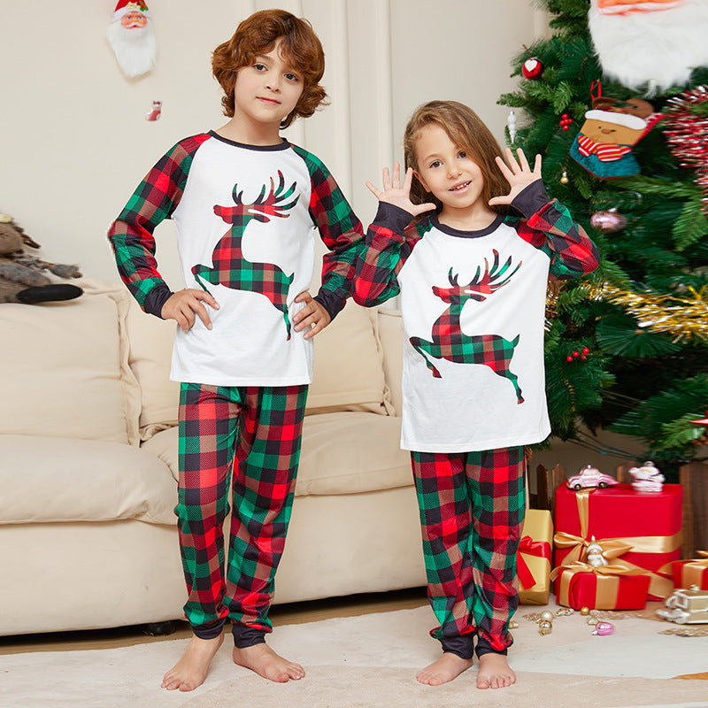 Ensembles de pyjamas assortis Fmalily en forme de cerf à carreaux de Noël (avec animaux de compagnie)