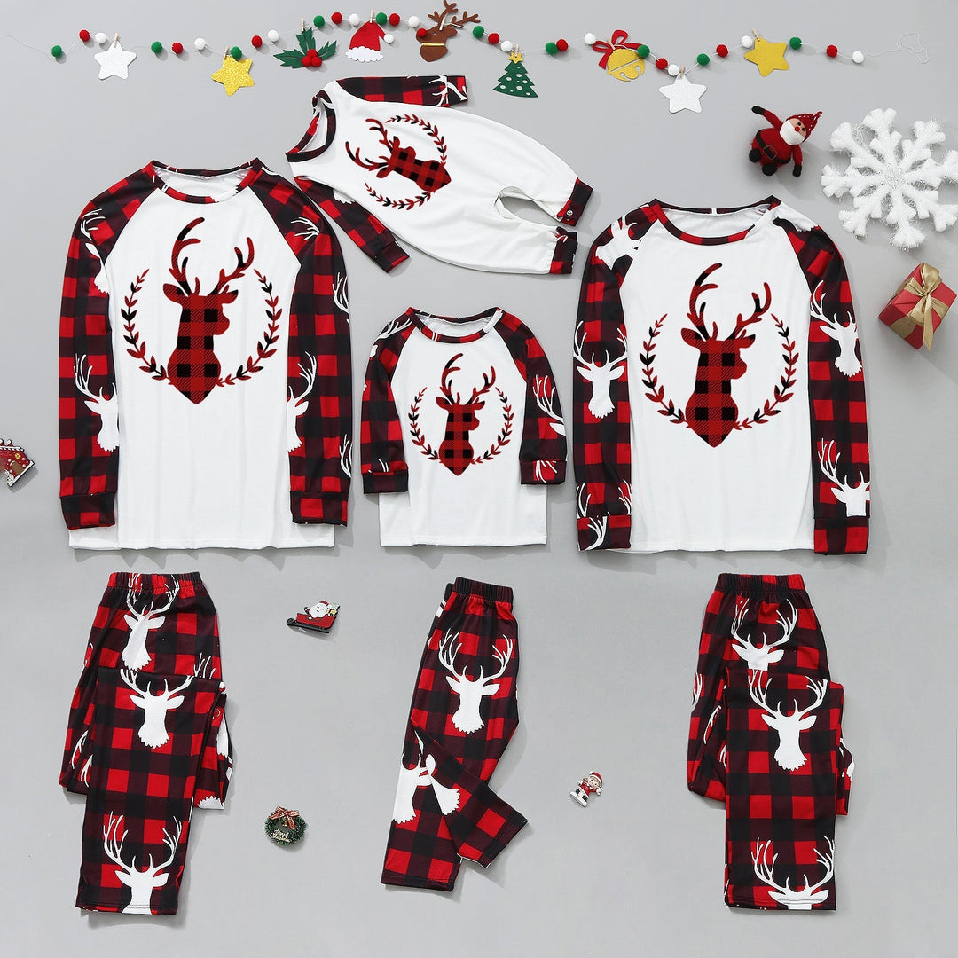 Christmas Deer Print Familjematchande pyjamasset