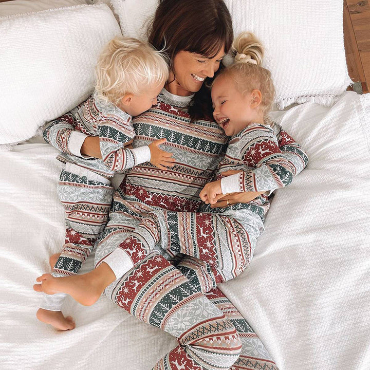 Conjunto de pijamas combinando para família Feliz Natal Pijama de Natal cinza