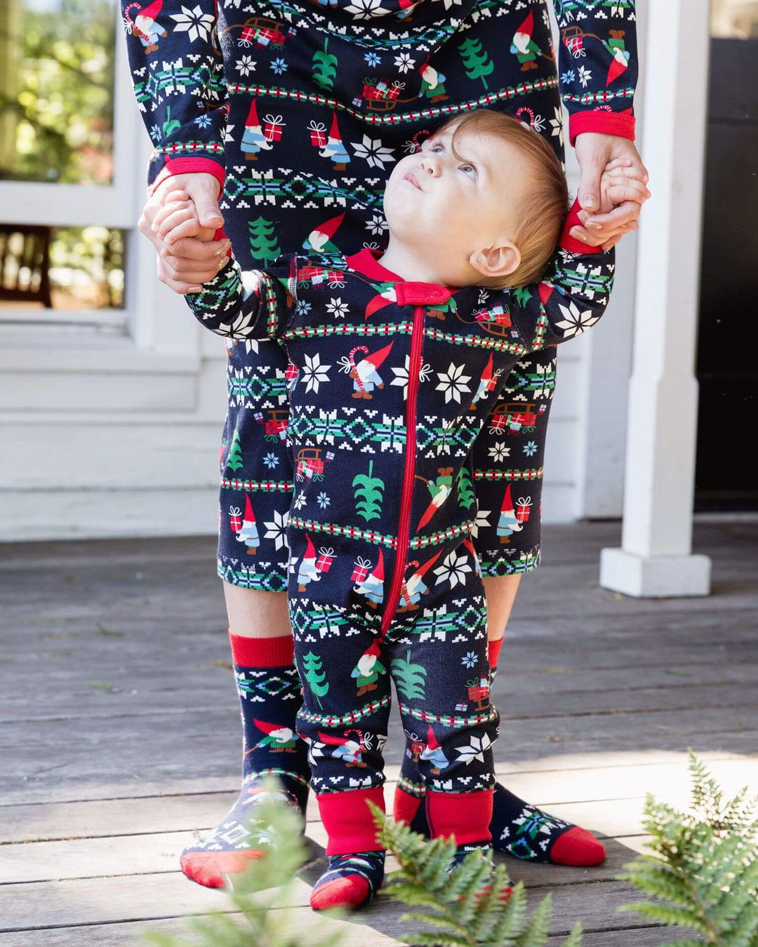 Søde julemand og snefnugtryk familie matchende pyjamas sæt