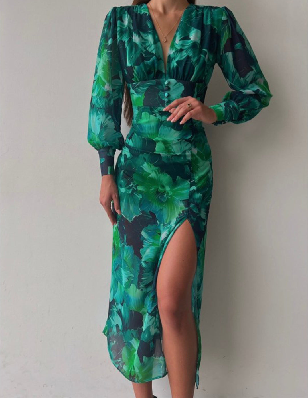 Μακρυμάνικο φόρεμα Calista Green Bloom με V λαιμόκοψη